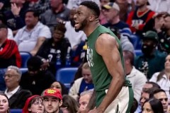 纳什跨界担任解说，詹姆斯助力首秀在即